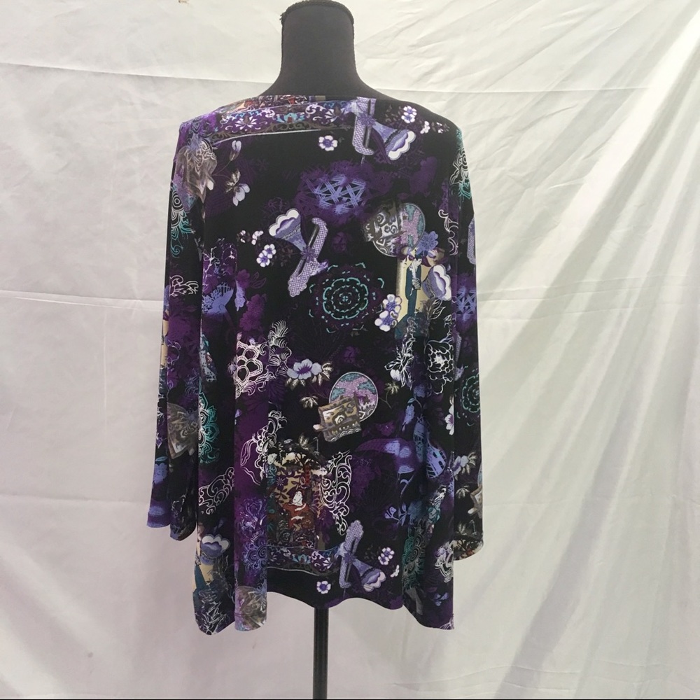 Purple patterned top - Picture 2 of 3